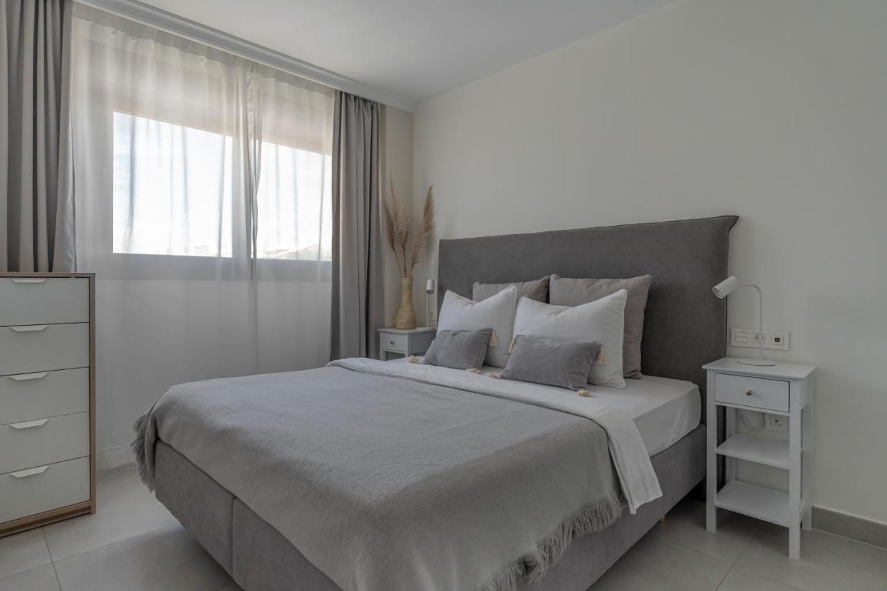 Arenal Dream Seaside Penthouse Apartment *